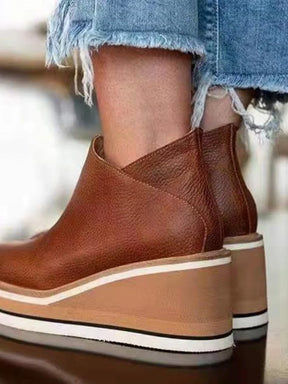 Bota de Couro Casual Solado Grosso New Style 2024