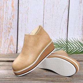 Bota de Couro Casual Solado Grosso New Style 2024
