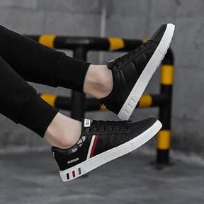 Tênis Masculino Esportivo De Sola Plana Material Confortável