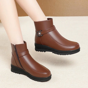 Bota de Couro Casual Clenn Feminina - Promoção 2025