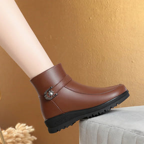 Bota de Couro Casual Clenn Feminina - Promoção 2025