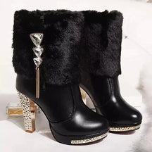 Bota Feminina Com Salto Cravejado Bota De Pelúcia Com Detalhes De Pedras