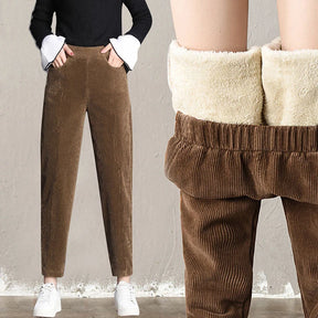 Calça de Veludo Forrada Feminina Sonan