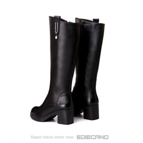 Bota Alchev de Couro Feminino